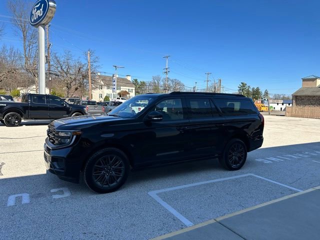 Certified 2025 Ford Expedition Max Platinum w/ Stealth Performance Package AWD/4WD image 4