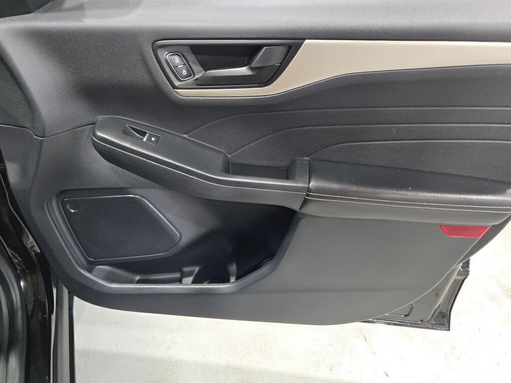 Certified 2022 Ford Escape SE w/ Convenience Package image 9