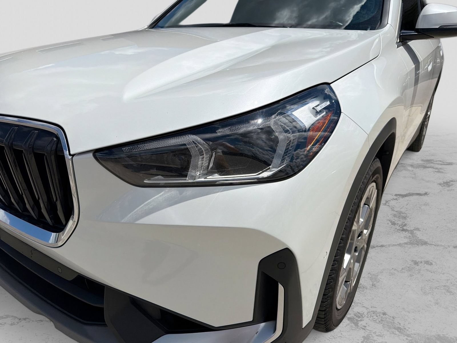 Used 2023 BMW X1 xDrive28i w/ Convenience Package AWD/4WD image 14