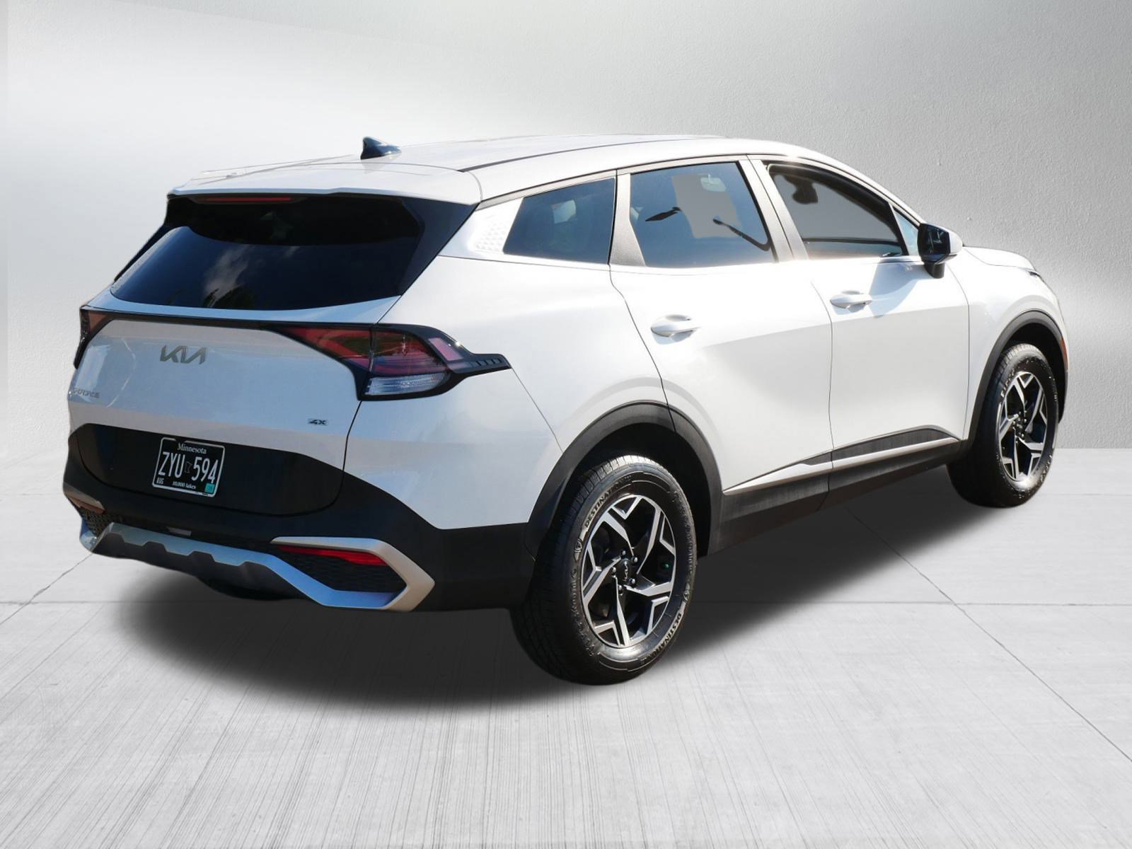 Used 2023 Kia Sportage LX image 5