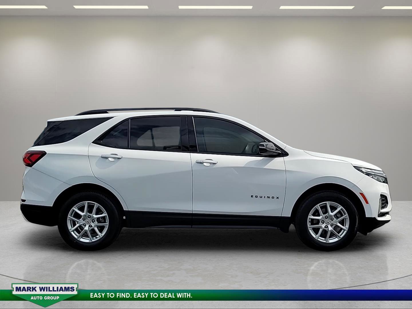 Used 2022 Chevrolet Equinox Premier w/ Redline Edition image 6