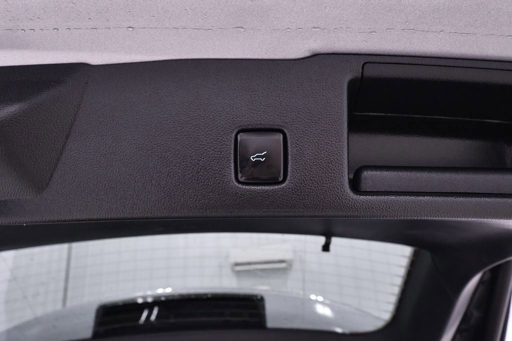 Certified 2023 Ford Escape Active AWD/4WD image 35