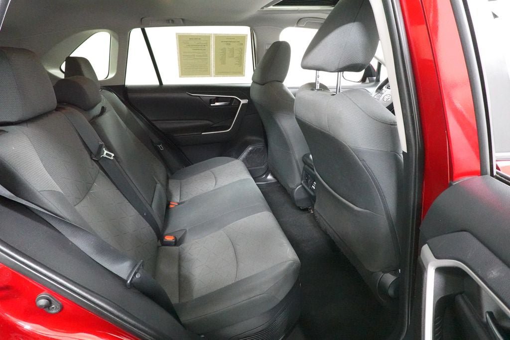Used 2021 Toyota RAV4 XLE w/ Convenience Package AWD/4WD image 31
