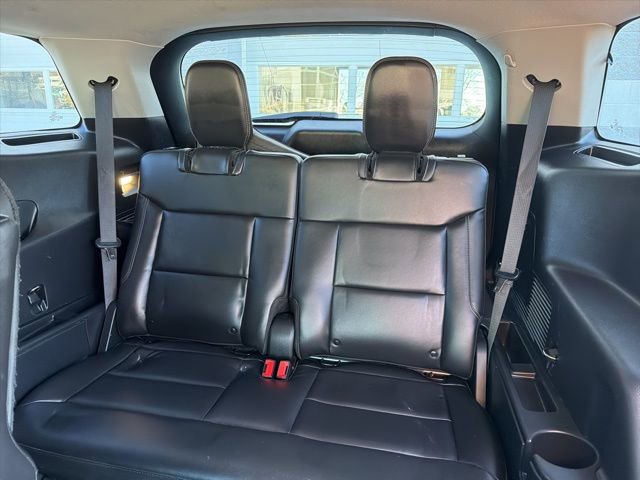 Certified 2022 Ford Explorer XLT w/ Equipment Group 202A image 28