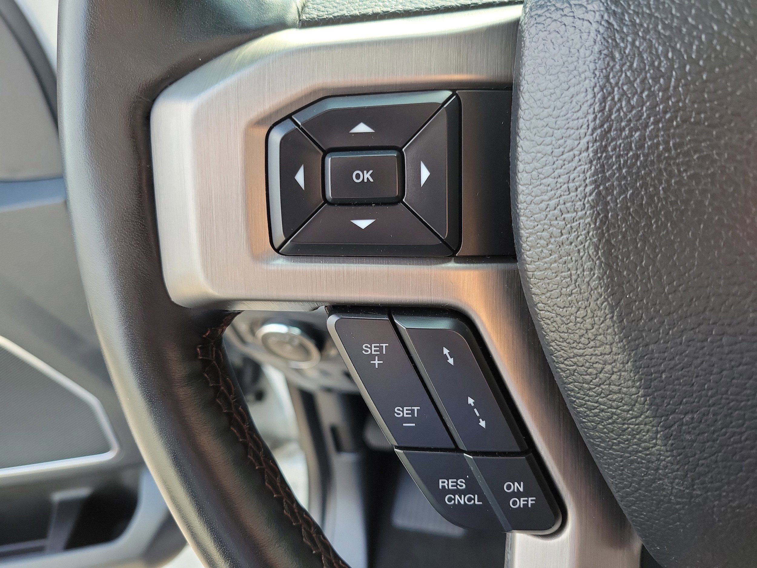 Certified 2022 Ford F250 Platinum AWD/4WD image 26
