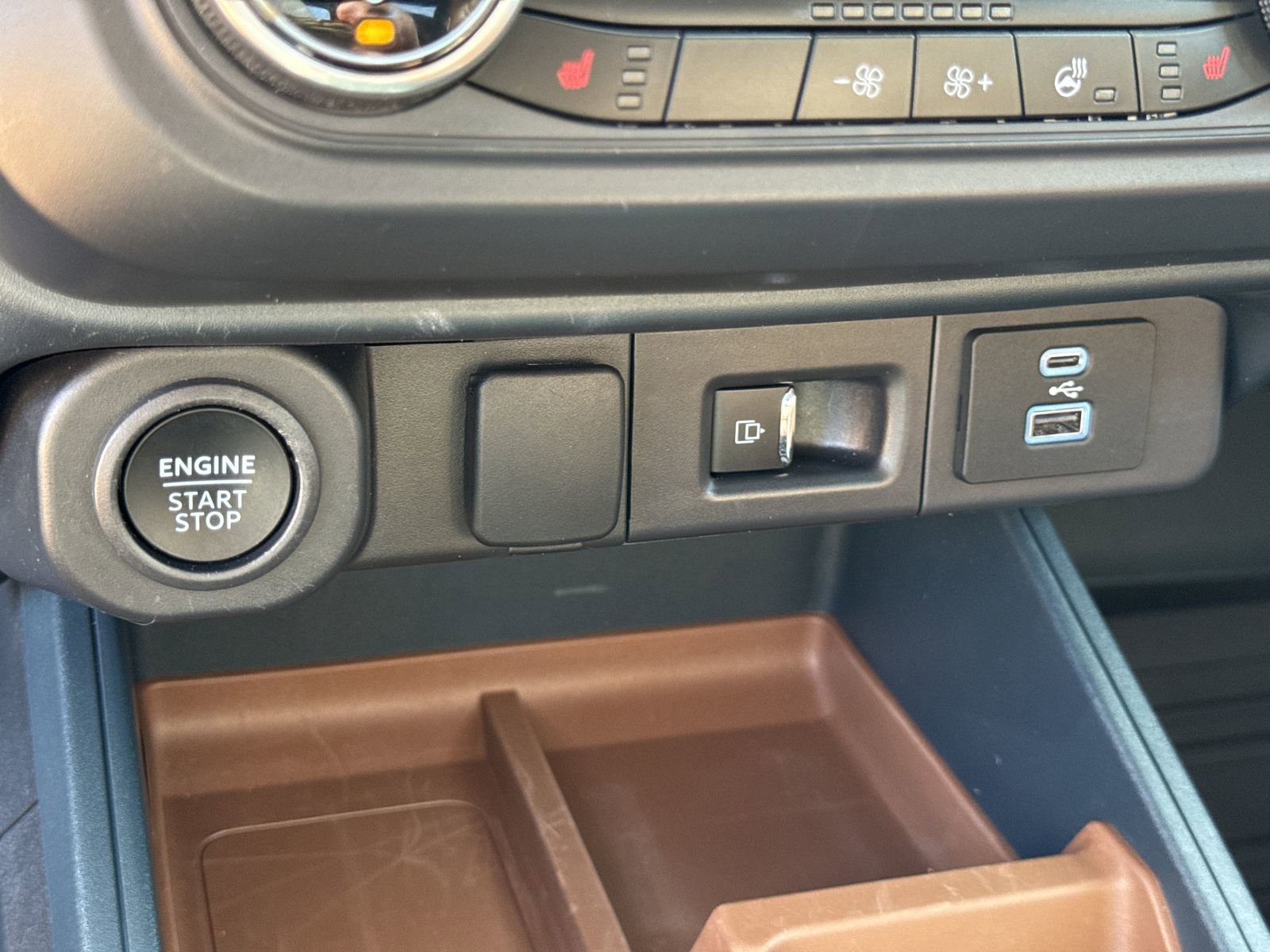 Certified 2024 Ford Maverick Lariat w/ 4K Tow Package image 28