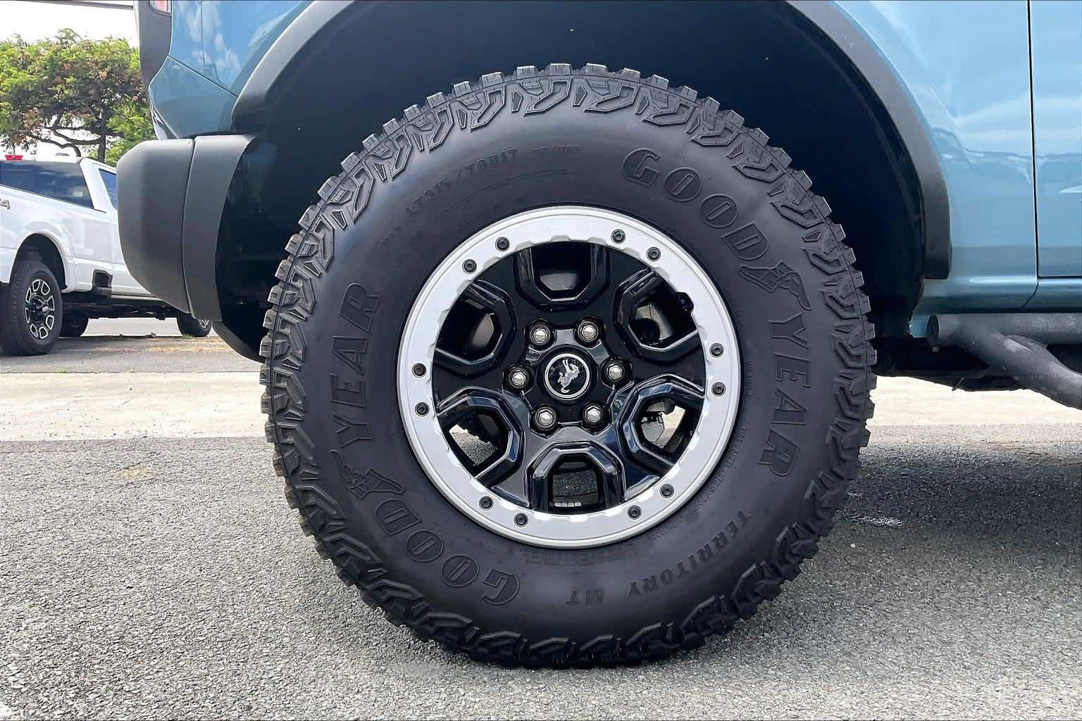 Certified 2023 Ford Bronco Black Diamond w/ Sasquatch Package AWD/4WD image 8