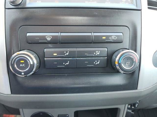 Used 2019 Nissan Frontier SV image 31