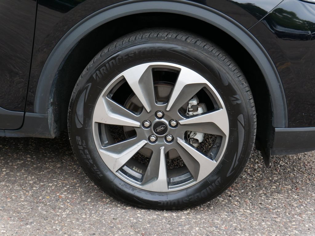 Certified 2024 Ford Escape Platinum AWD/4WD image 7
