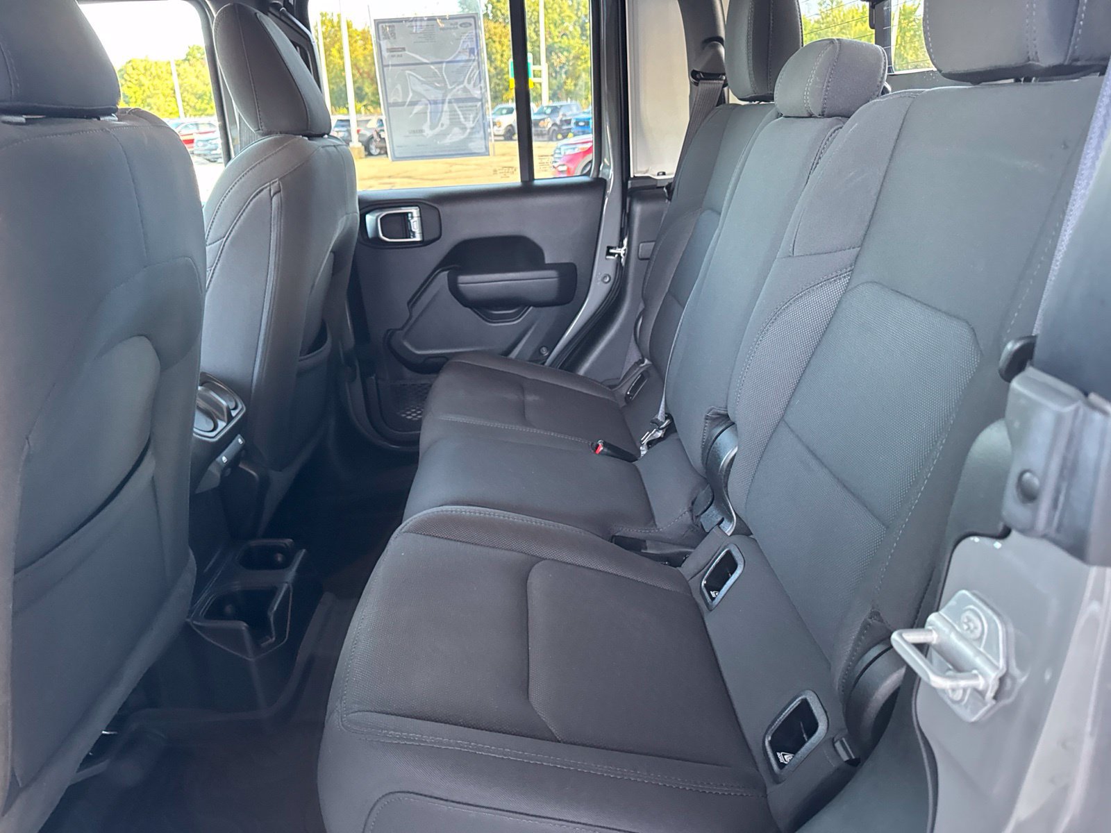 Used 2022 Jeep Gladiator Sport AWD/4WD image 34