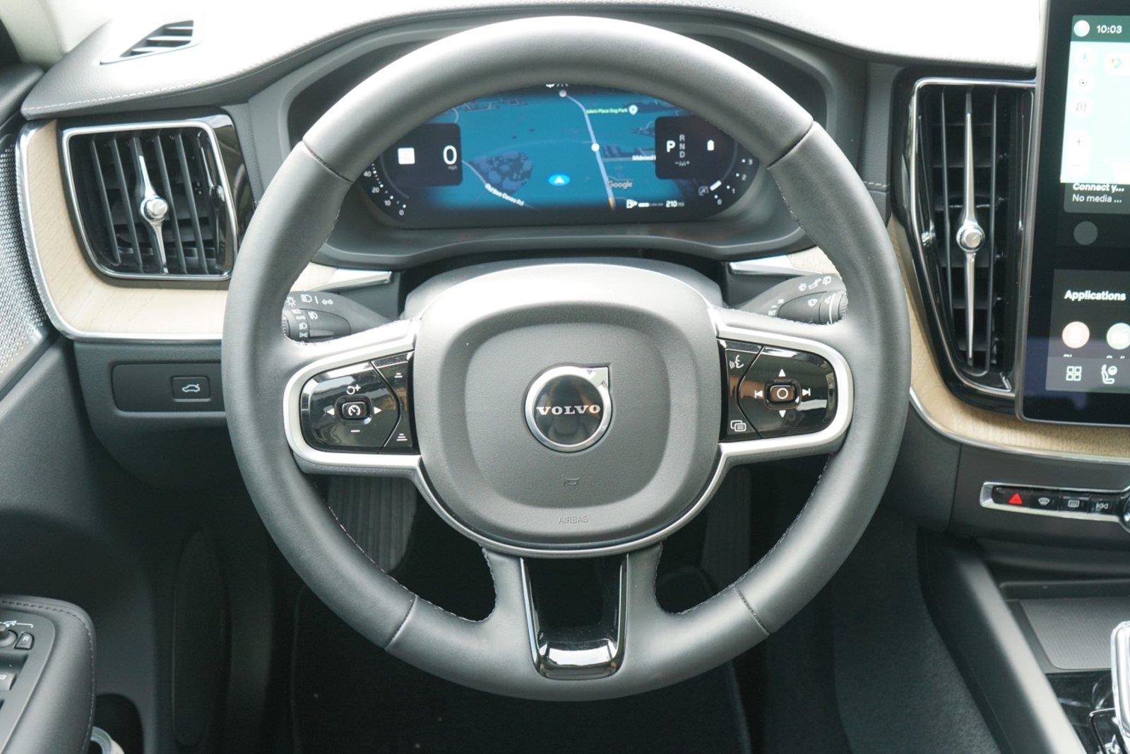 Used 2026 Volvo XC60 B5 Ultra w/ Climate Package AWD/4WD image 26
