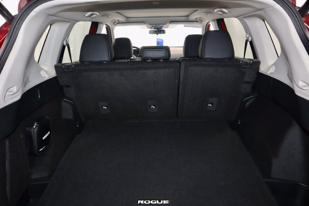 Used 2023 Nissan Rogue SV w/ SV Premium B Package AWD/4WD image 14