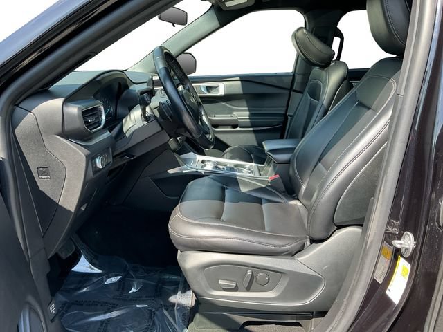 Certified 2020 Ford Explorer XLT w/ Equipment Group 202A AWD/4WD image 10