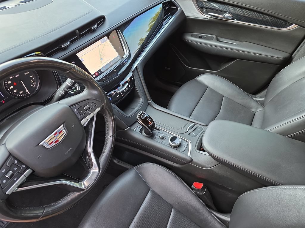 Used 2021 Cadillac XT6 Premium Luxury AWD/4WD image 23