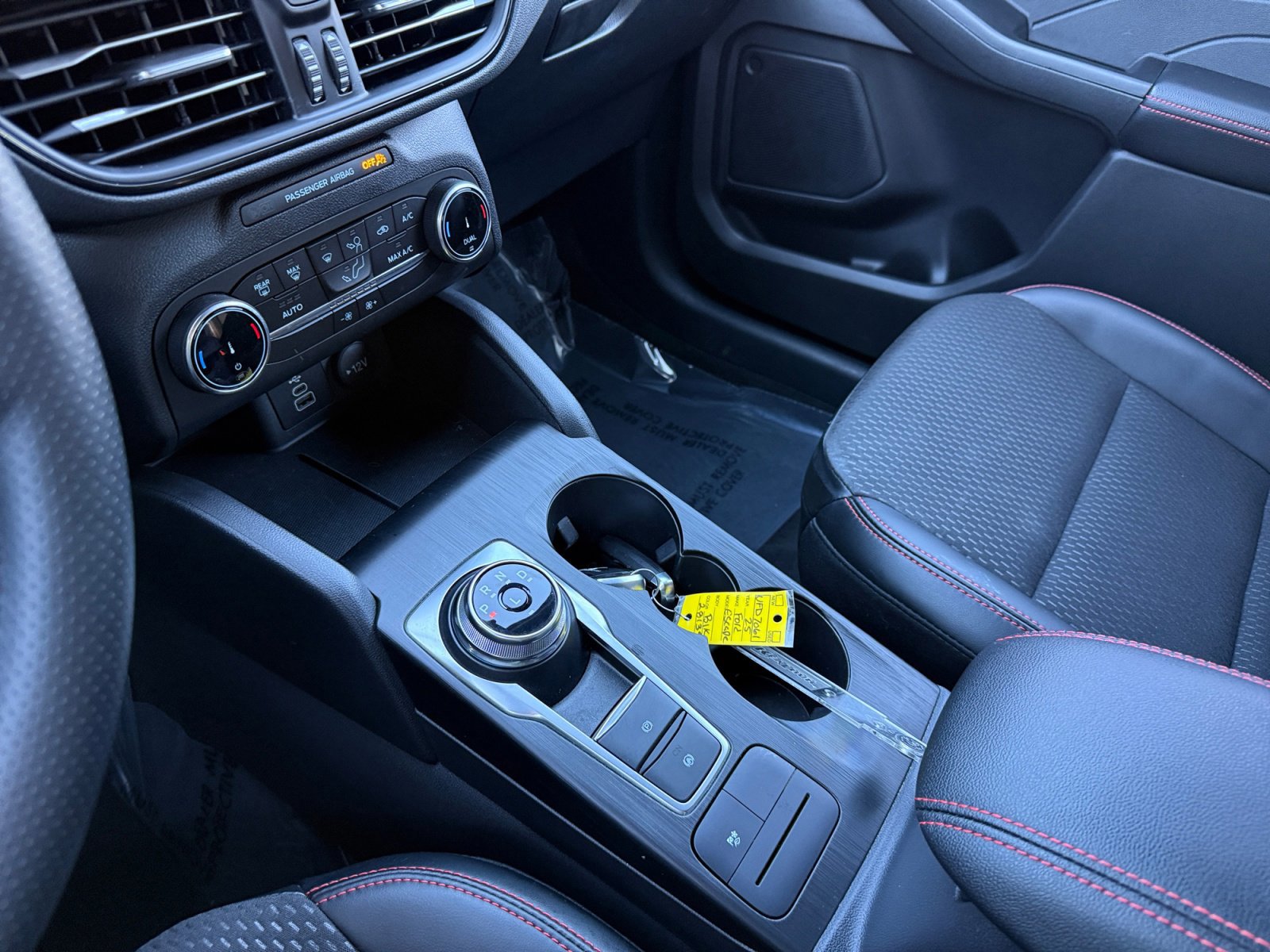 Certified 2025 Ford Escape ST-Line w/ Equipment Group 301A image 13