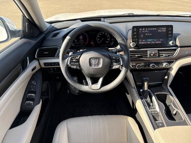 Used 2018 Honda Accord Touring image 13