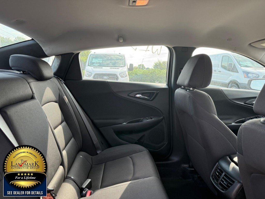 Used 2024 Chevrolet Malibu LT FWD image 15