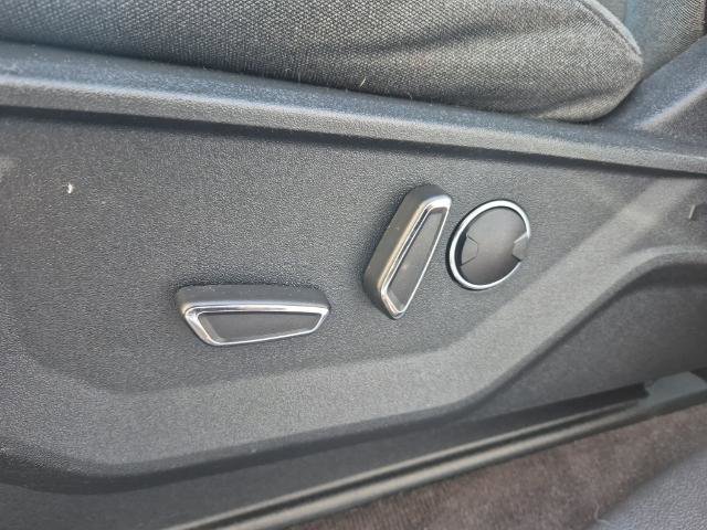 Certified 2021 Ford F150 XLT w/ Equipment Group 302A High image 17