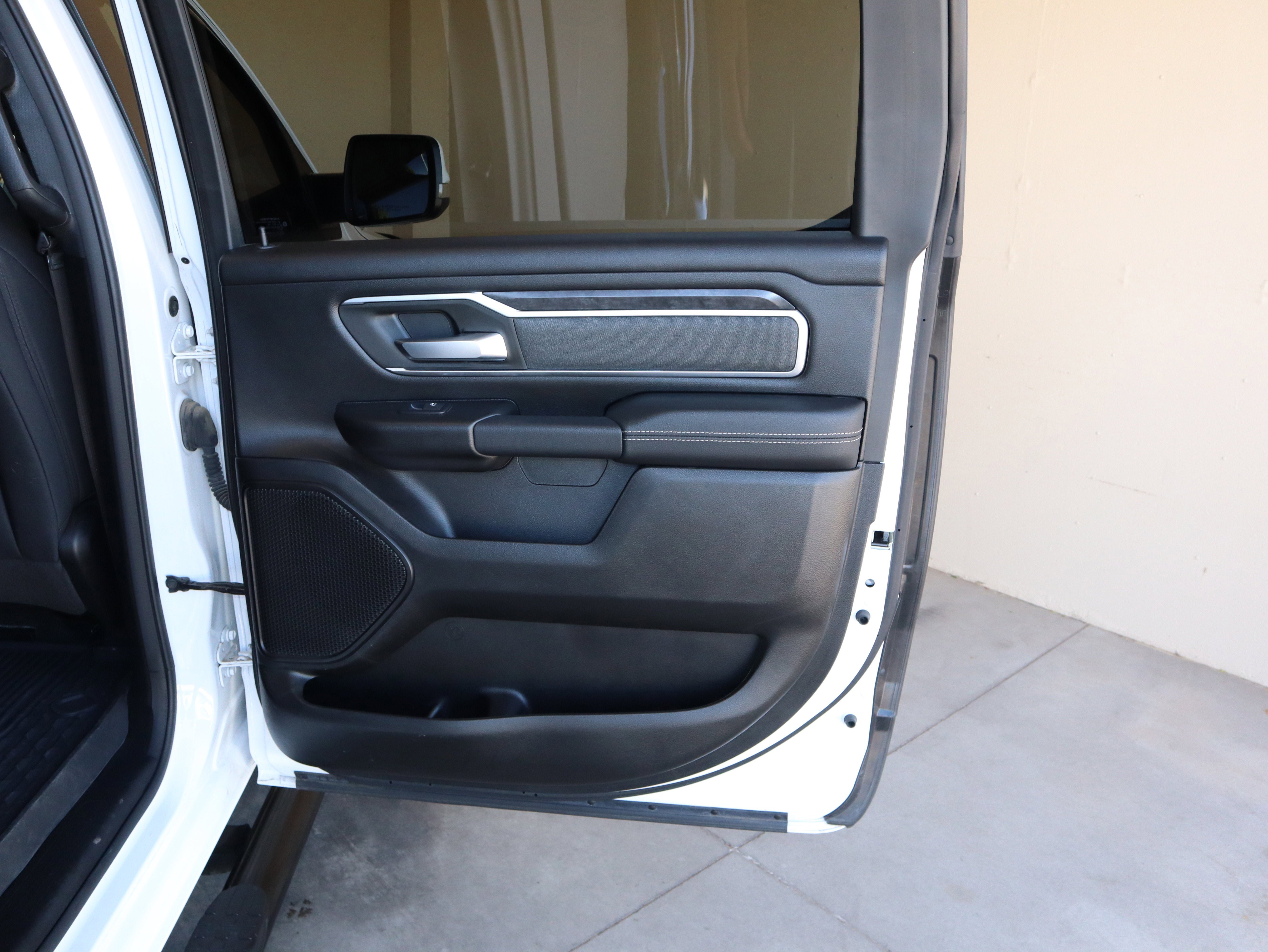 Used 2022 RAM 1500 Big Horn AWD/4WD image 45