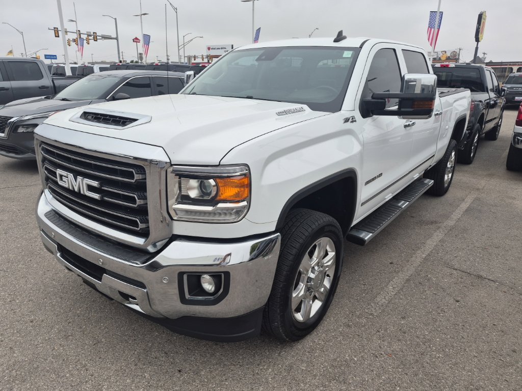 Used 2019 GMC Sierra 2500 SLT w/ Duramax Plus Package AWD/4WD image 4