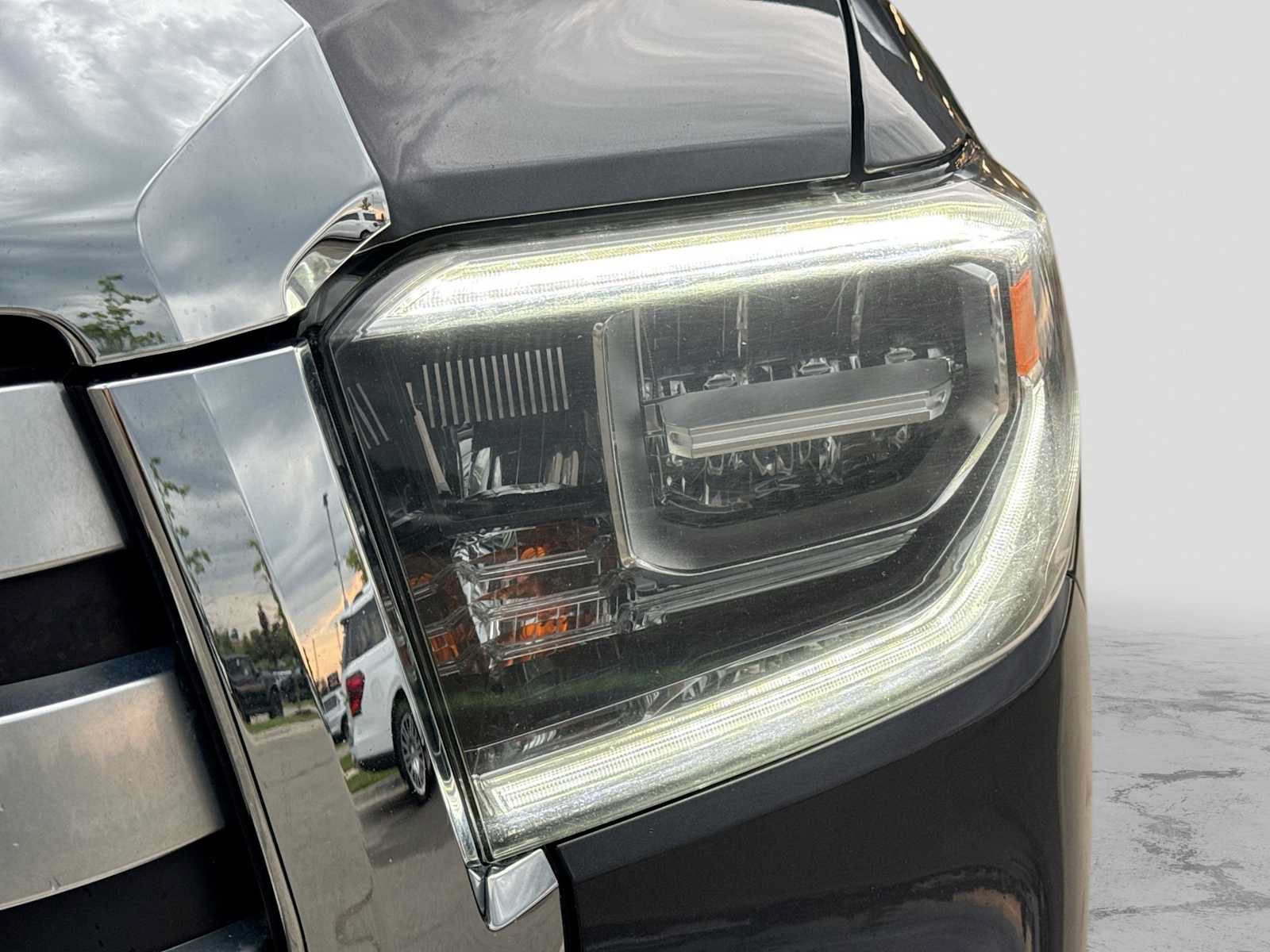 Used 2019 Toyota Tundra Limited AWD/4WD image 10
