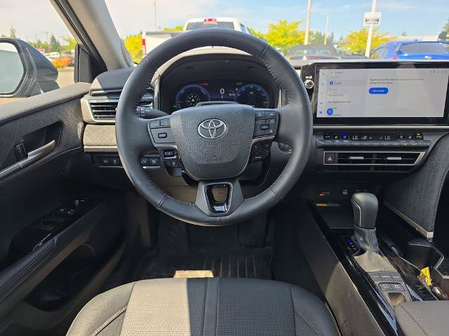 Used 2025 Toyota Camry XLE w/ Premium Plus Package AWD/4WD image 17