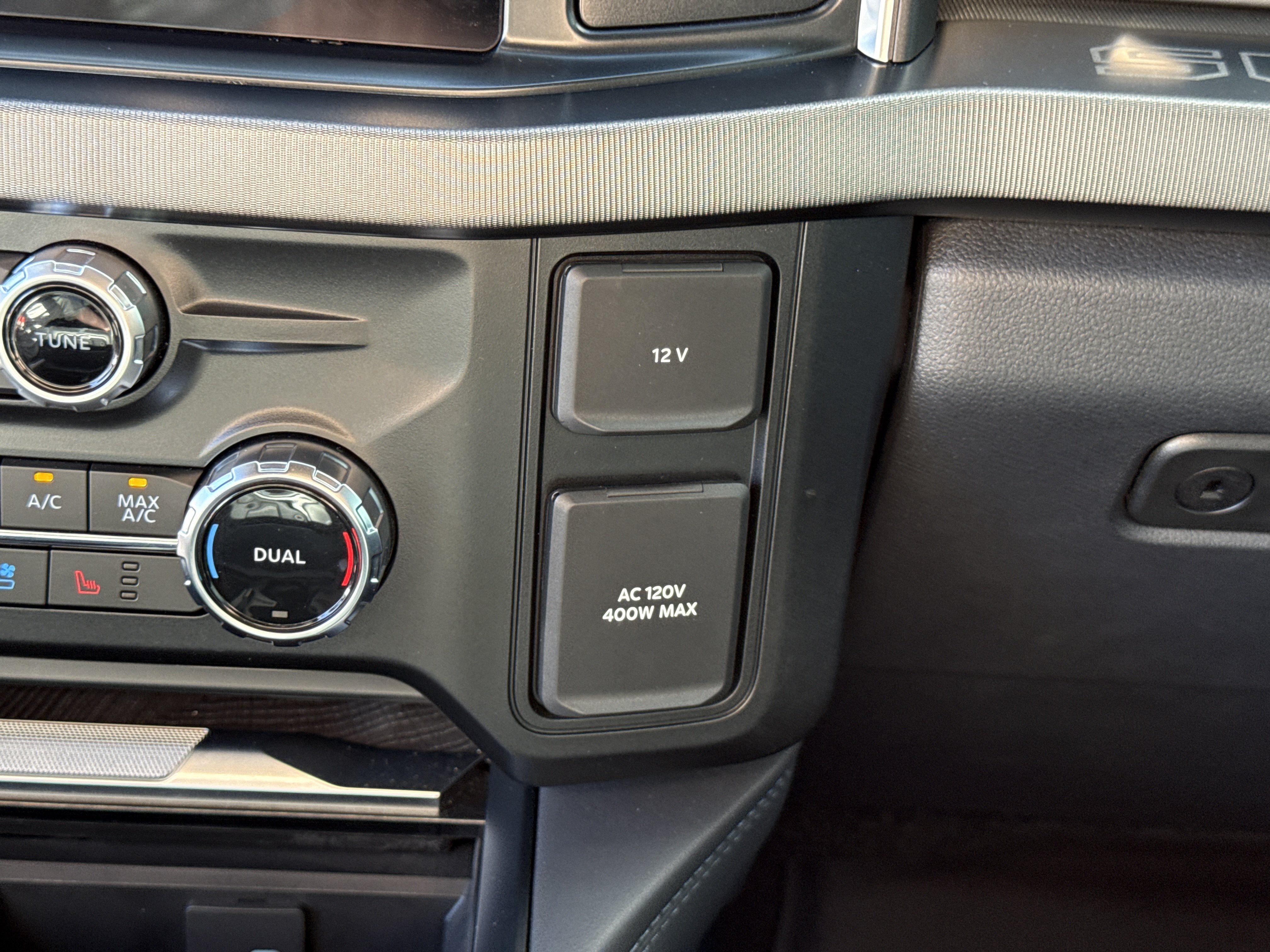 Certified 2025 Ford F250 Platinum AWD/4WD image 25