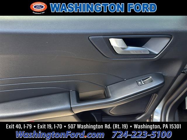 Certified 2023 Ford Escape ST-Line w/ Tech Pack #1 AWD/4WD image 17