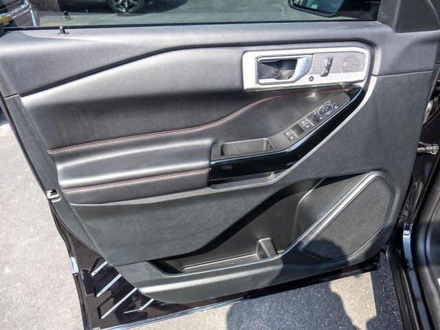 Certified 2023 Ford Explorer ST-Line w/ Class IV Trailer Tow Package image 23