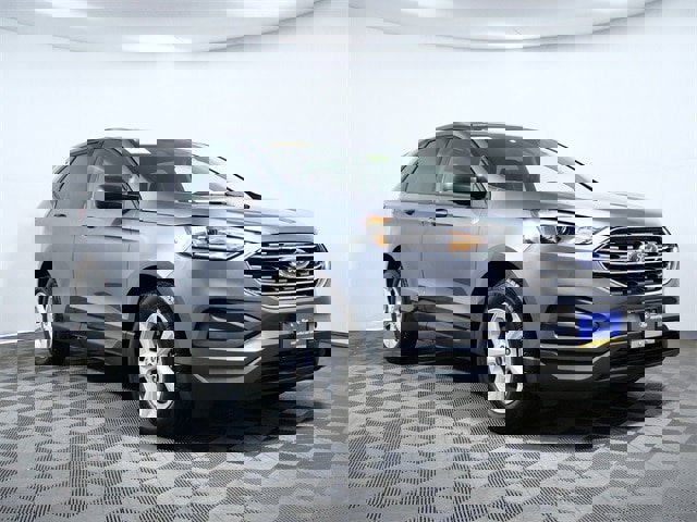Certified 2022 Ford Edge SE
