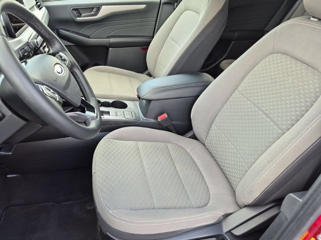 Certified 2022 Ford Escape SE w/ Cold Weather Package AWD/4WD image 15
