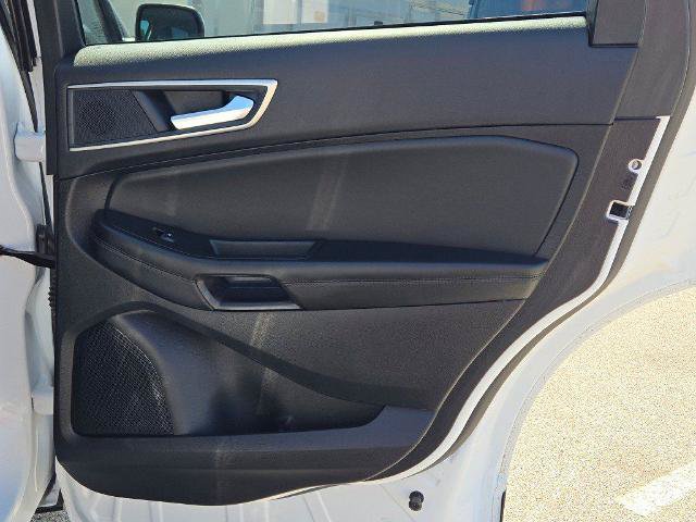 Certified 2024 Ford Edge SEL w/ Convenience Package AWD/4WD image 11