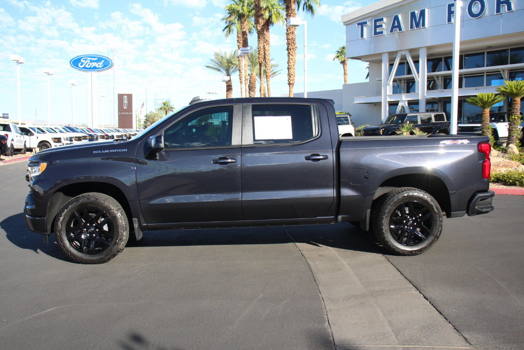 Used 2023 Chevrolet Silverado 1500 RST w/ Convenience Package II AWD/4WD image 4