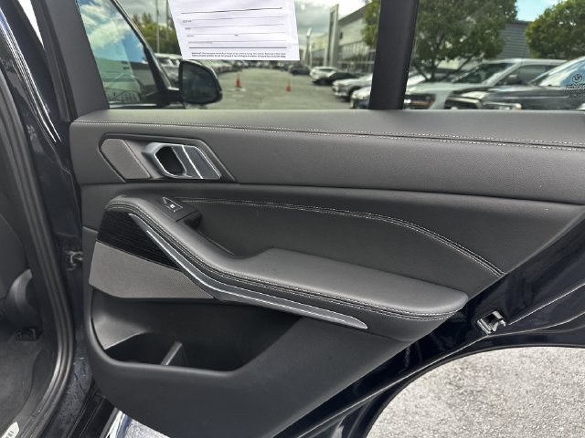 Used 2024 BMW X5 xDrive40i w/ M Sport Package AWD/4WD image 41