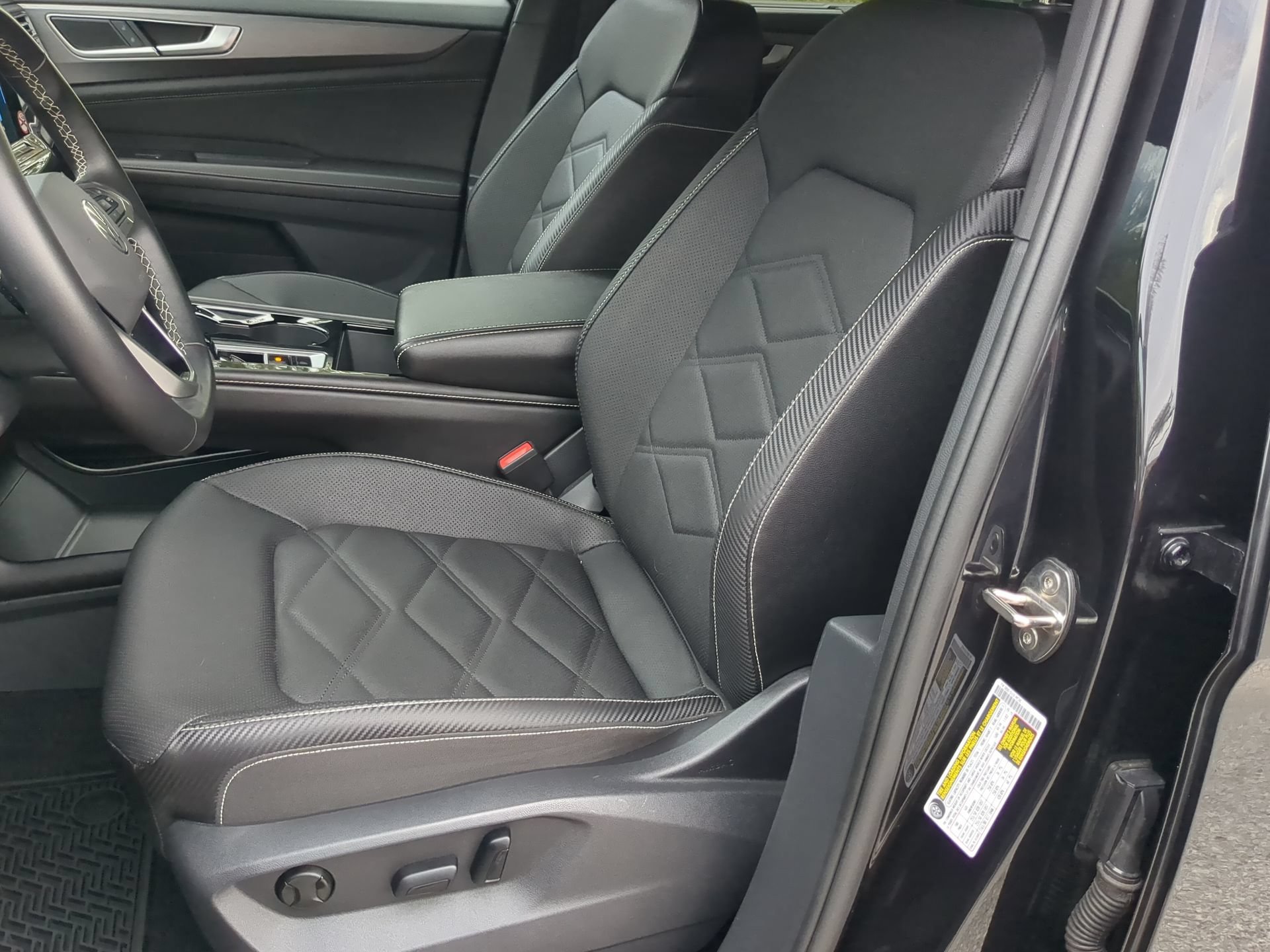 Used 2026 Volkswagen Atlas Cross Sport SE FWD image 58