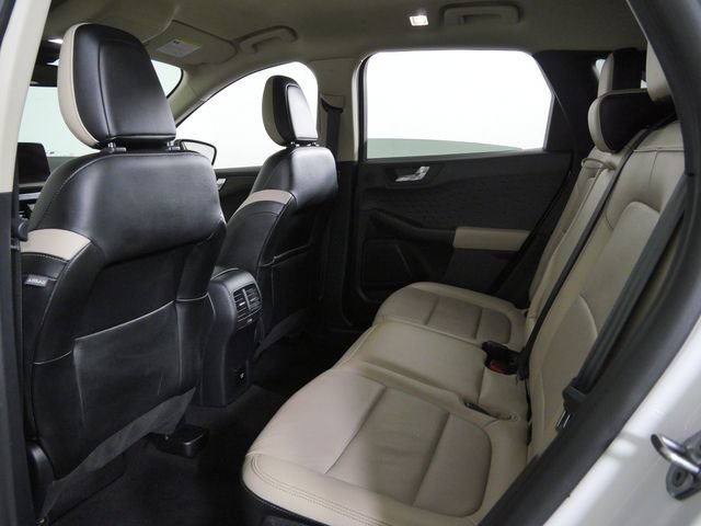 Certified 2020 Ford Escape Titanium AWD/4WD image 18