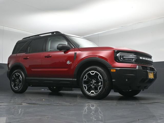 Certified 2025 Ford Bronco Sport Outer Banks w/ Outer Banks Tech Package+ AWD/4WD image 38