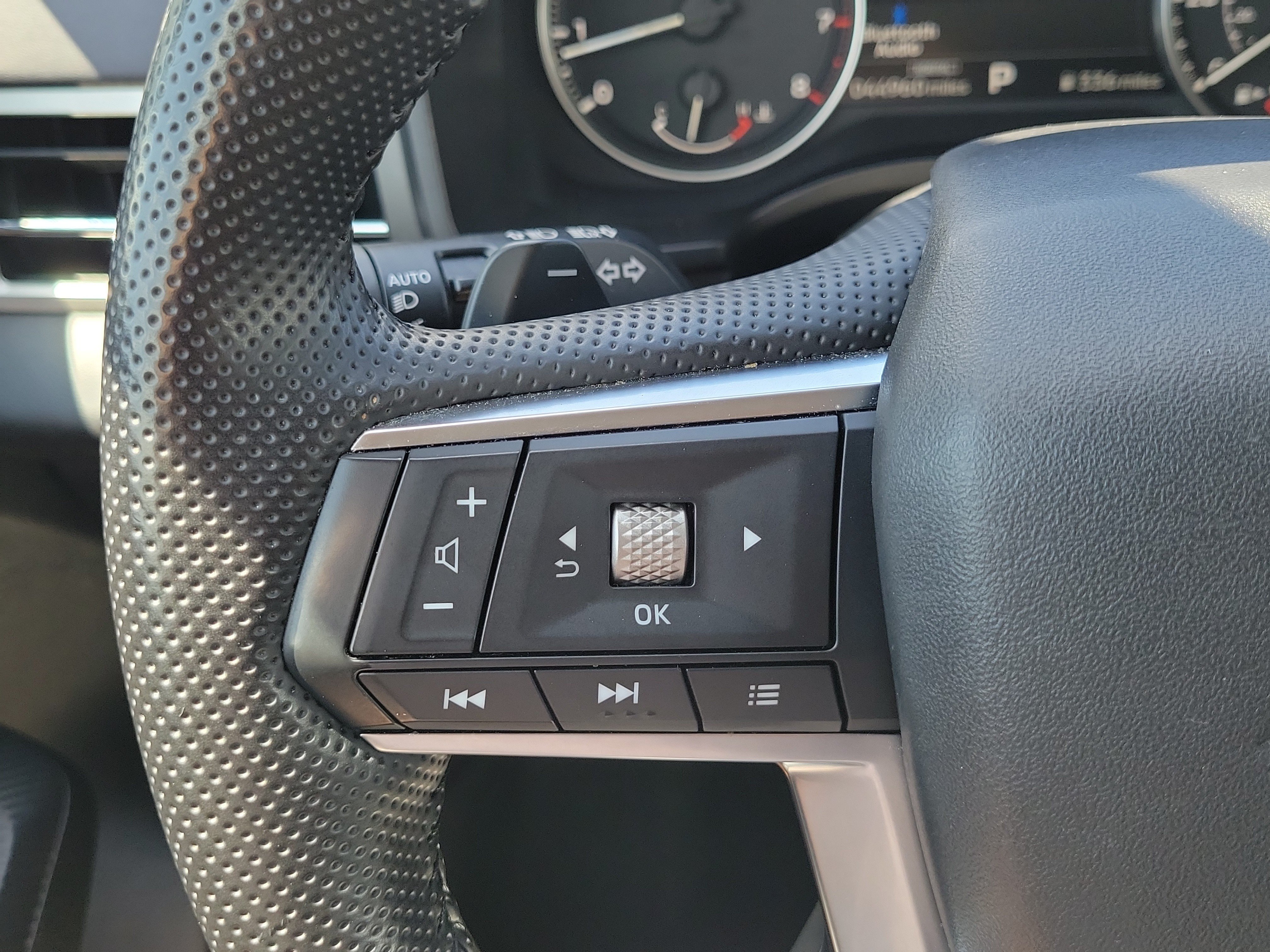 Used 2024 Mitsubishi Outlander SE FWD image 25