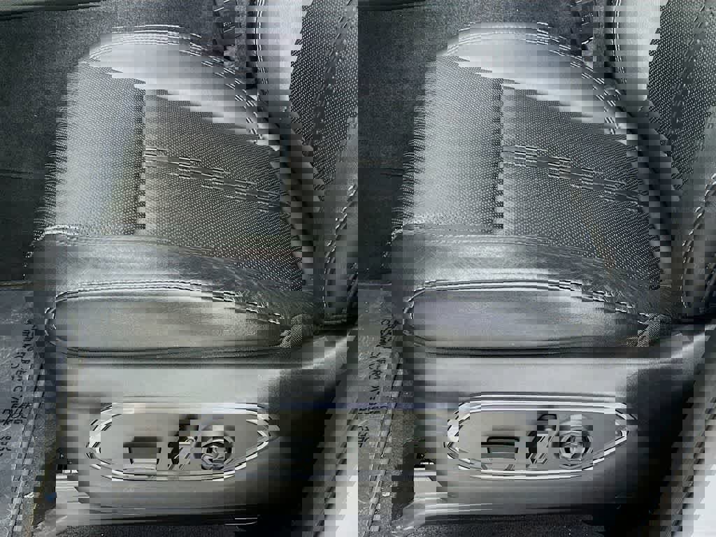 Used 2023 Jeep Wagoneer Series III w/ Preferred Equipment Group image 32