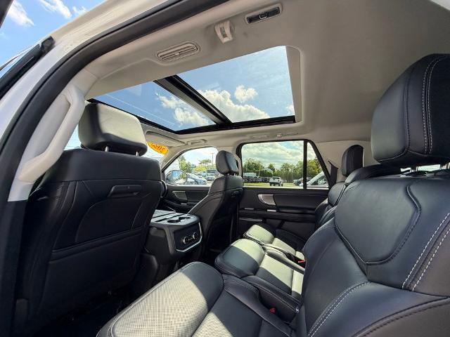 Certified 2025 Ford Expedition Max Platinum AWD/4WD image 17