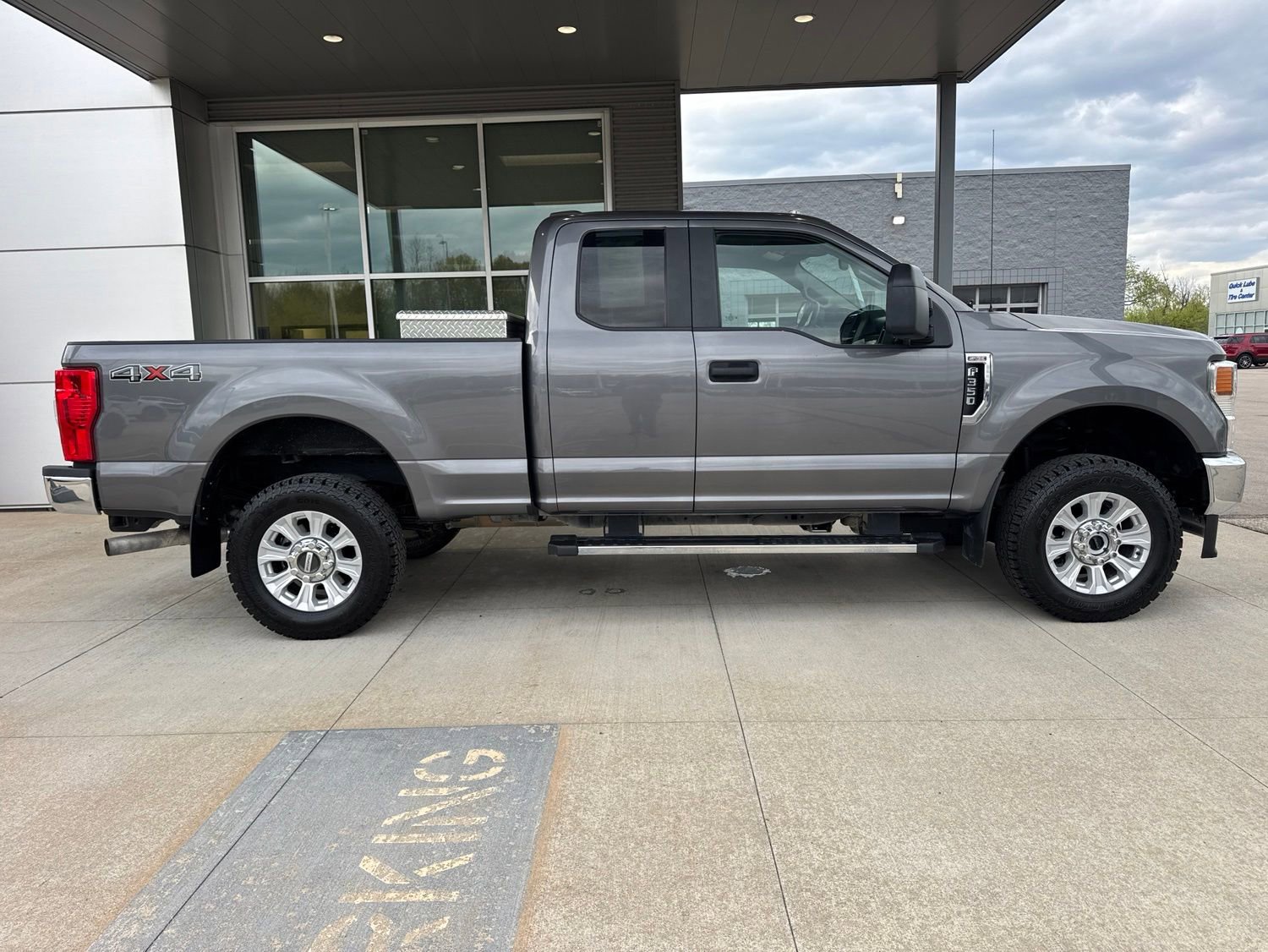 Certified 2021 Ford F350 XL w/ STX Appearance Package AWD/4WD image 9