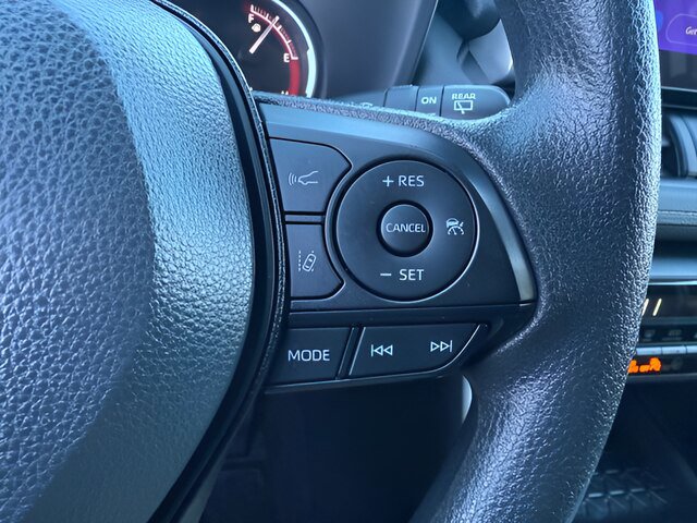 Used 2024 Toyota RAV4 XLE AWD/4WD image 17