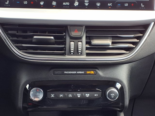 Certified 2023 Ford Escape Platinum w/ Premium Technology Package AWD/4WD image 12