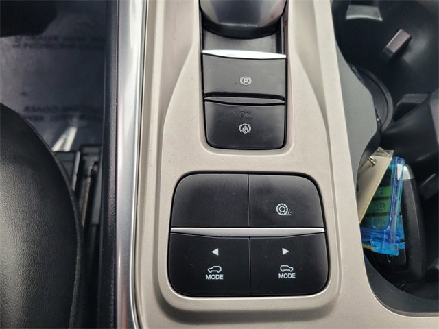 Certified 2022 Ford Explorer XLT w/ Equipment Group 202A image 26