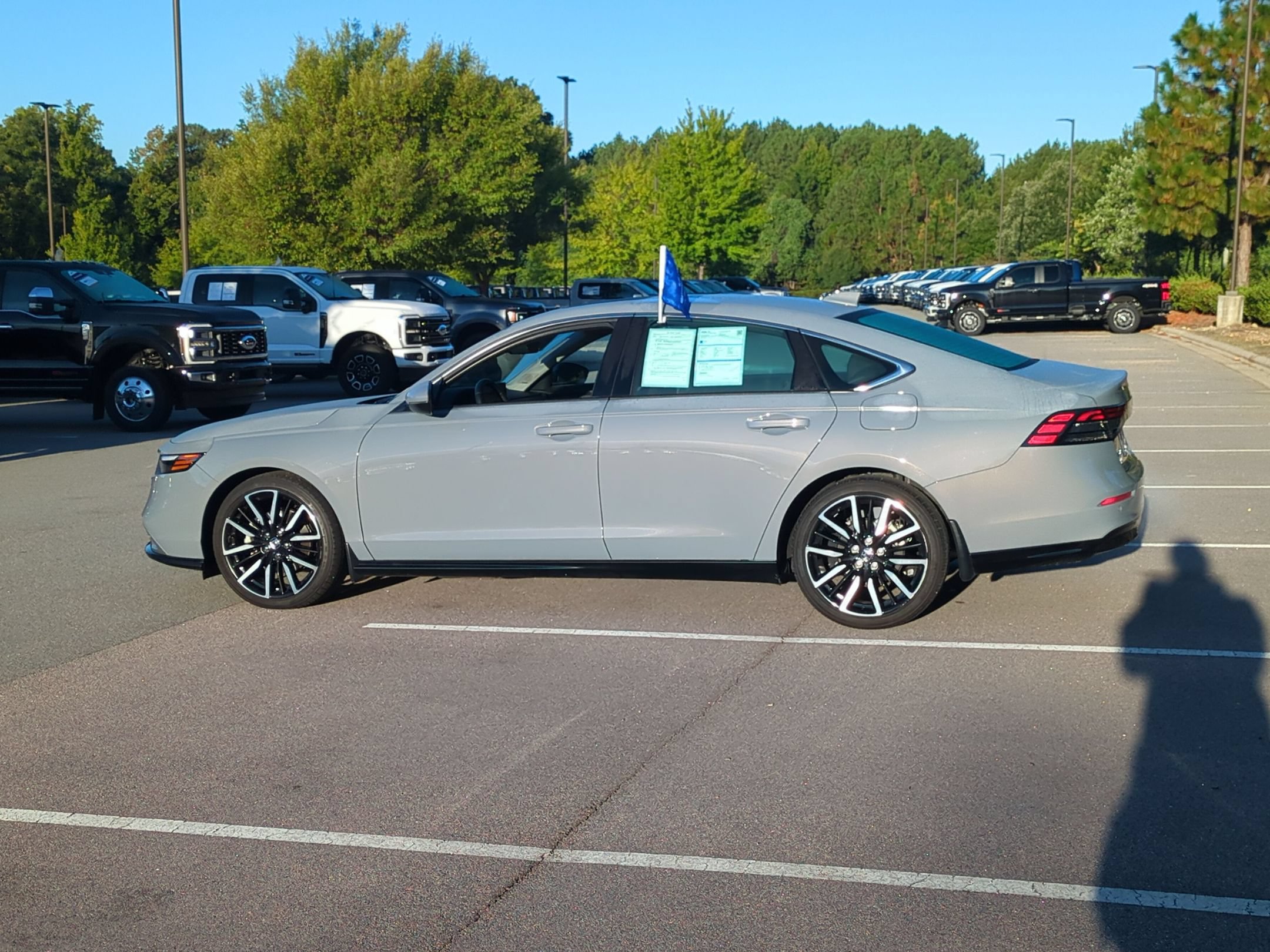Used 2023 Honda Accord Touring image 6