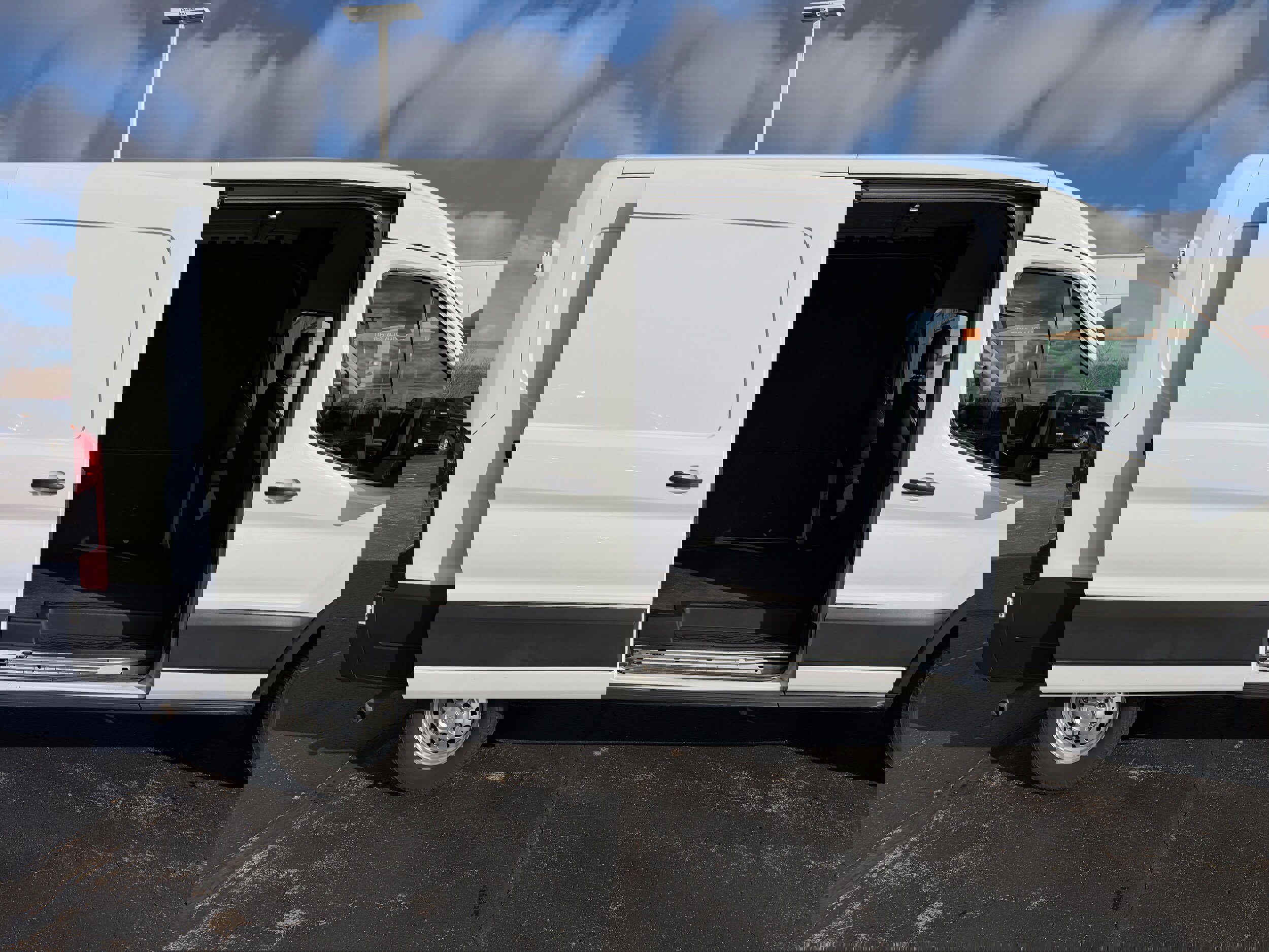 Certified 2022 Ford Transit 250 Medium Roof AWD w/ Load Area Protection Package image 10