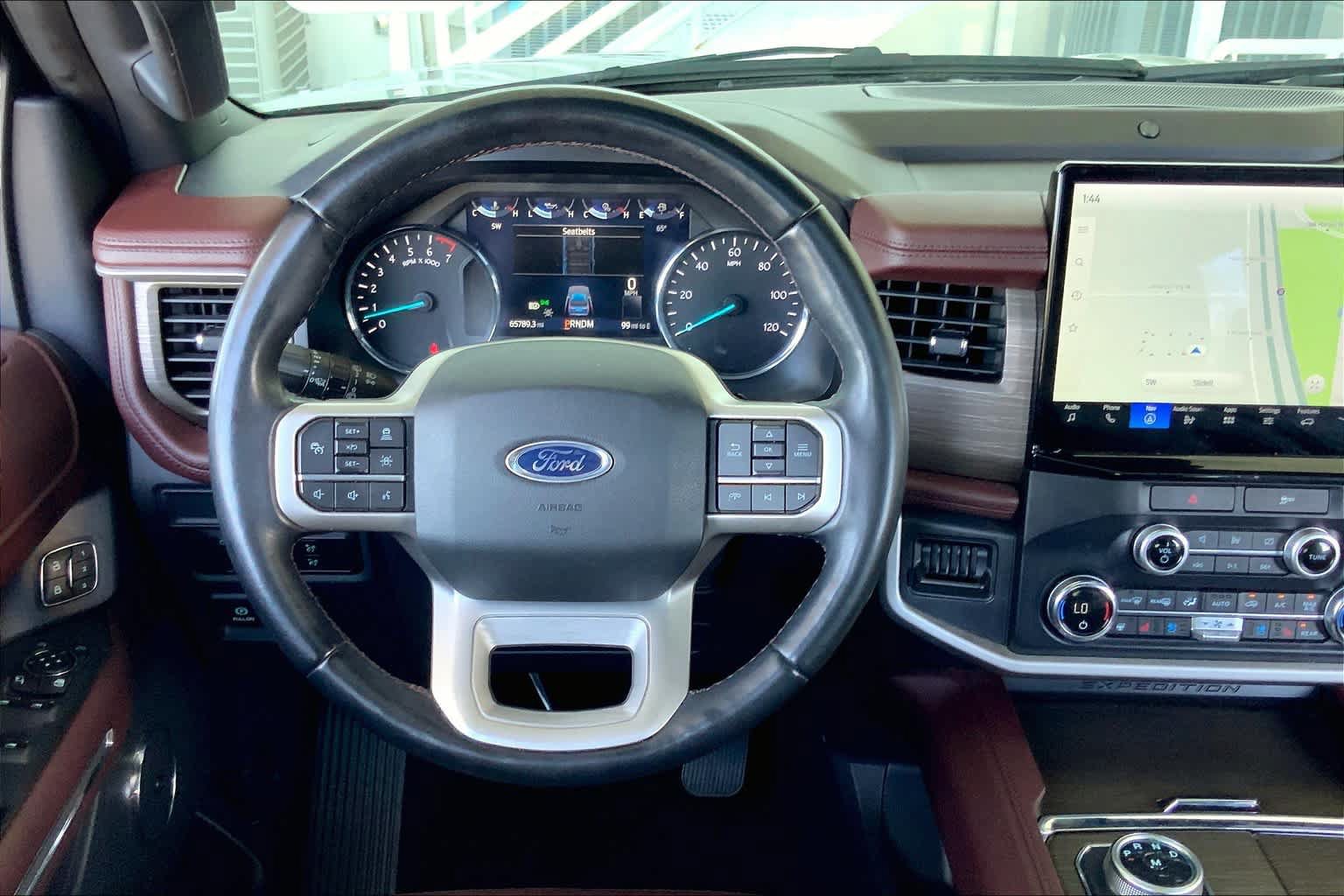 Certified 2022 Ford Expedition Limited AWD/4WD image 5