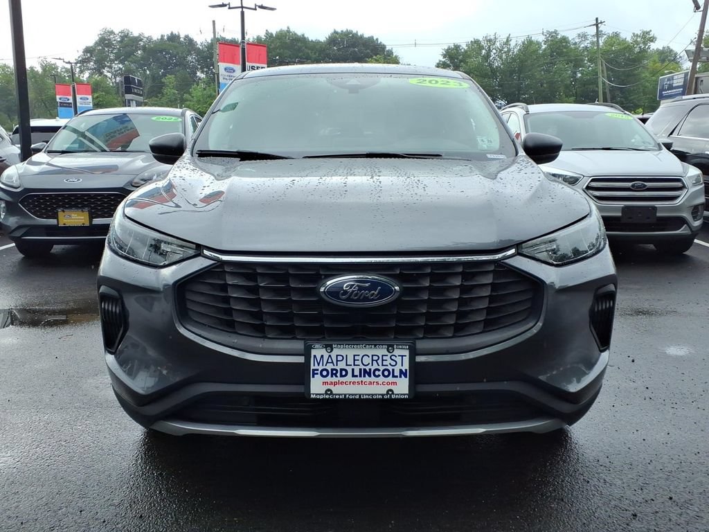 Certified 2023 Ford Escape Active AWD/4WD image 18
