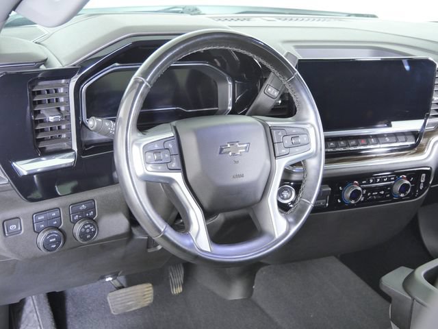 Used 2024 Chevrolet Silverado 1500 RST AWD/4WD image 19