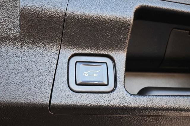 Used 2020 GMC Acadia Denali w/ Trailering Package image 12